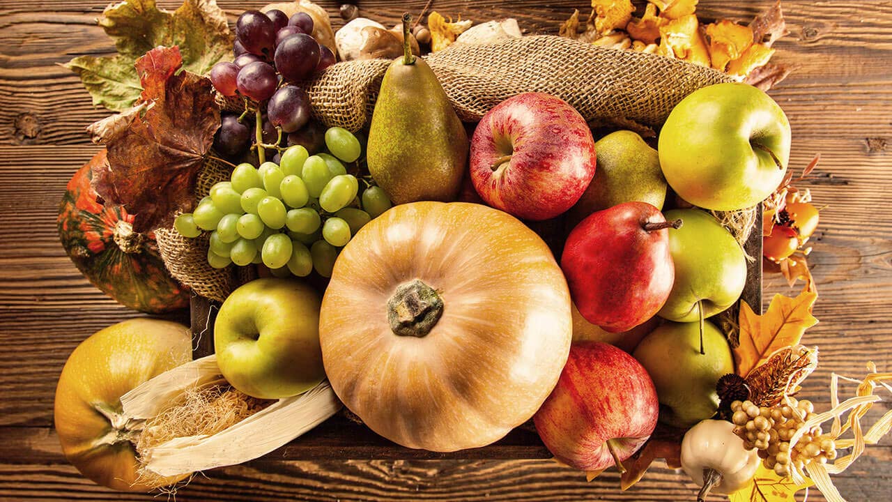 Atumn foods - fruits and veggies